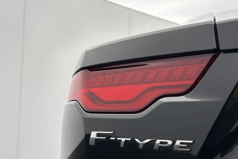 2020 (70) JAGUAR F-TYPE 2.0 P300 First Edition 2dr Auto 4898084