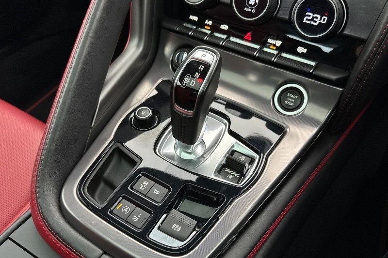 2020 (70) JAGUAR F-TYPE 2.0 P300 First Edition 2dr Auto 4898078