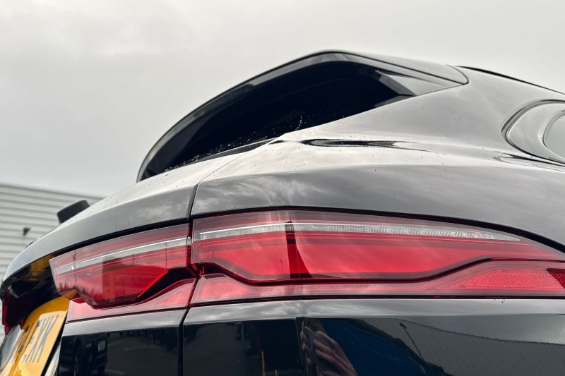 2024 (24) JAGUAR F-PACE 2.0 D200 R-Dynamic SE Black 5dr Auto AWD 4883363