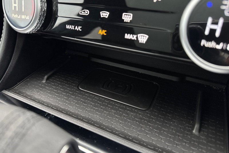 2024 (24) JAGUAR F-PACE 2.0 D200 R-Dynamic SE Black 5dr Auto AWD 4883353