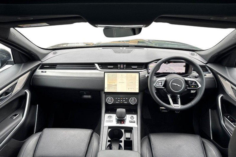 2024 (24) JAGUAR F-PACE 2.0 D200 R-Dynamic SE Black 5dr Auto AWD 4883329