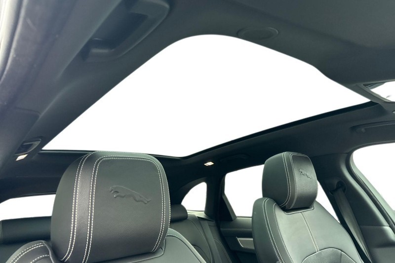 2024 (24) JAGUAR F-PACE 2.0 D200 R-Dynamic SE Black 5dr Auto AWD 4883341