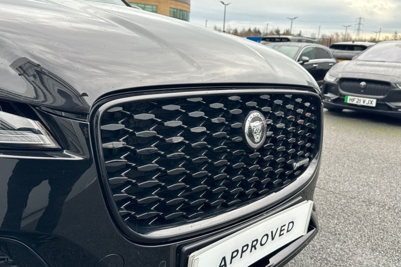 2024 (24) JAGUAR F-PACE 2.0 D200 R-Dynamic SE Black 5dr Auto AWD 4883359