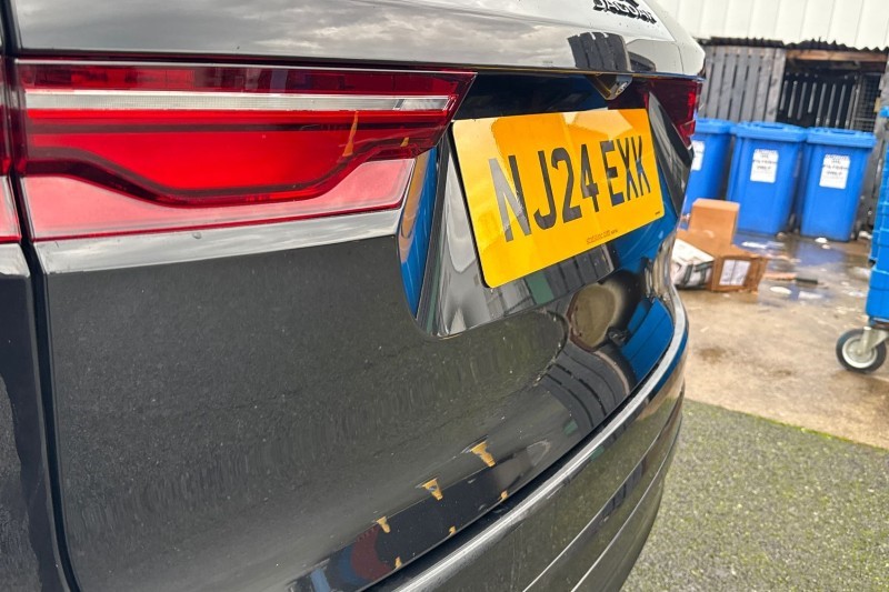 2024 (24) JAGUAR F-PACE 2.0 D200 R-Dynamic SE Black 5dr Auto AWD 4883362