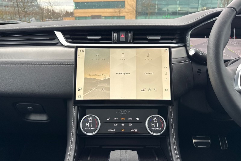 2024 (24) JAGUAR F-PACE 2.0 D200 R-Dynamic SE Black 5dr Auto AWD 4883334