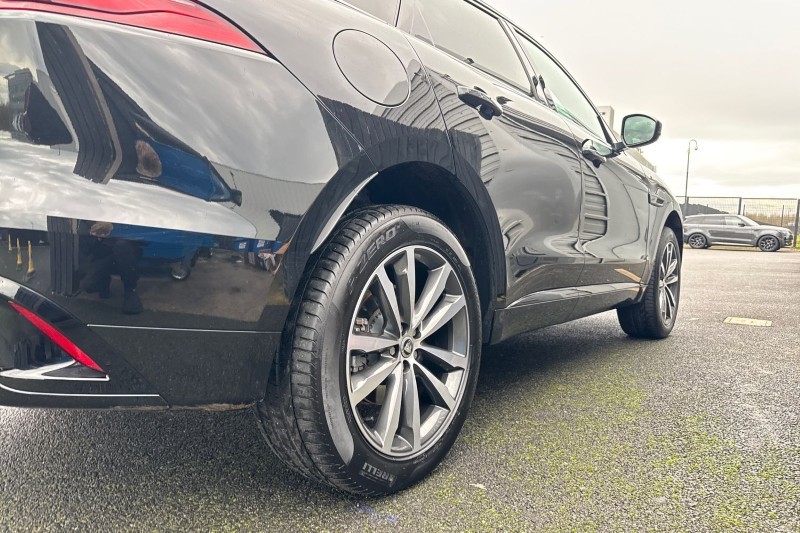 2024 (24) JAGUAR F-PACE 2.0 D200 R-Dynamic SE Black 5dr Auto AWD 4883364