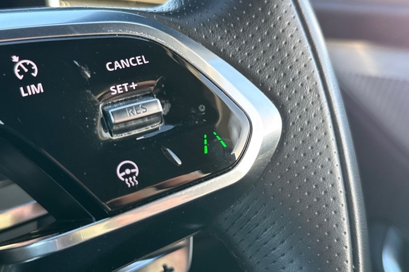 2022 (22) JAGUAR F-PACE 2.0 D200 R-Dynamic S 5dr Auto AWD 4852014