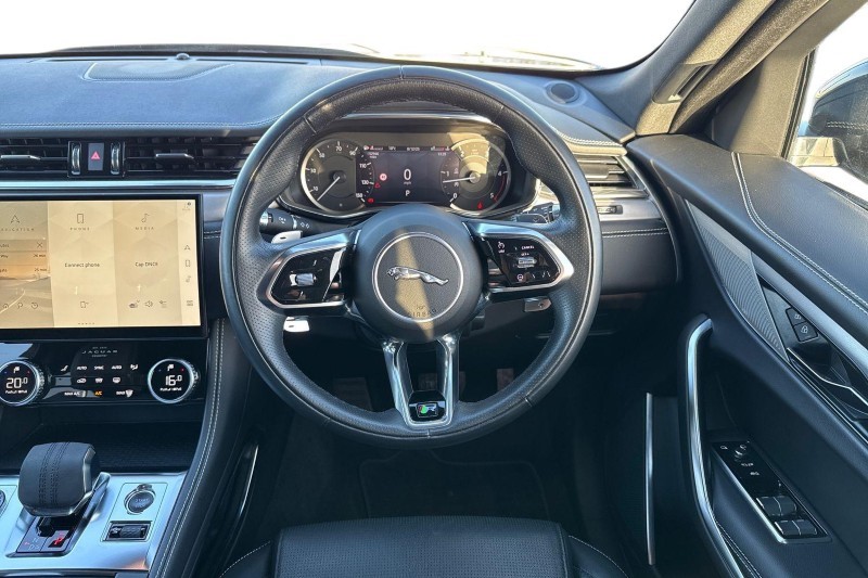 2022 (22) JAGUAR F-PACE 2.0 D200 R-Dynamic S 5dr Auto AWD 4851981