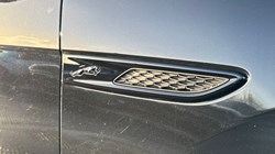 2022 (22) JAGUAR F-PACE 2.0 D200 R-Dynamic S 5dr Auto AWD 4851986