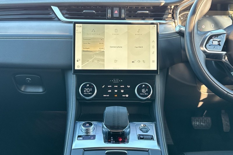 2022 (22) JAGUAR F-PACE 2.0 D200 R-Dynamic S 5dr Auto AWD 4851980