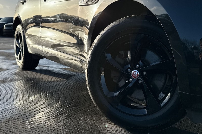 2022 (22) JAGUAR F-PACE 2.0 D200 R-Dynamic S 5dr Auto AWD 4852006