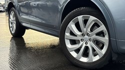 2020 (69) LAND ROVER DISCOVERY SPORT 2.0 D240 R-Dynamic HSE 5dr Auto 4884735