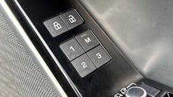 2021 (71) LAND ROVER RANGE ROVER VELAR 2.0 D200 Edition 5dr Auto 4879169