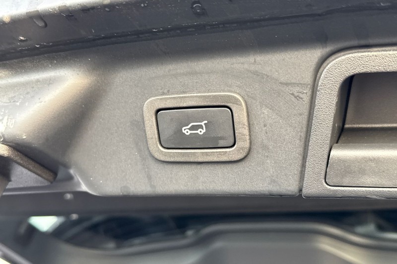 2021 (71) LAND ROVER RANGE ROVER VELAR 2.0 D200 Edition 5dr Auto 4879156