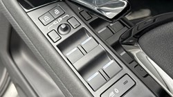 2022 (22) LAND ROVER RANGE ROVER EVOQUE 2.0 D200 R-Dynamic S 5dr Auto 4888713