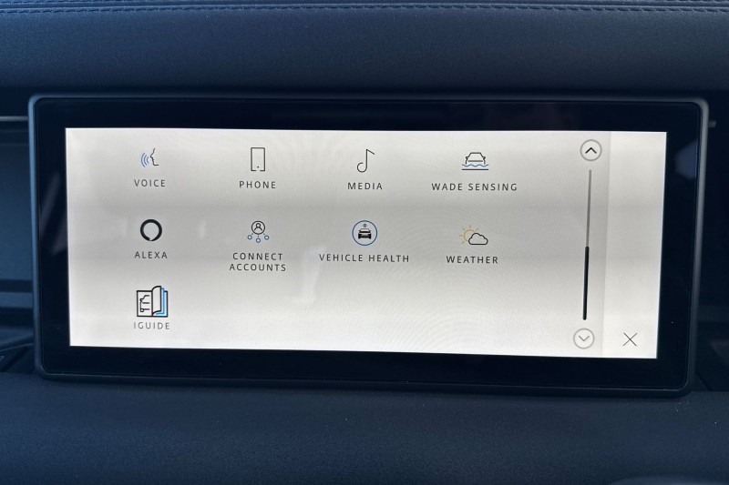 2023 (23) LAND ROVER DEFENDER 3.0 D250 X-Dynamic SE 110 5dr Auto 4859880