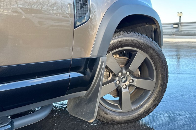 2023 (23) LAND ROVER DEFENDER 3.0 D250 X-Dynamic SE 110 5dr Auto 4859875