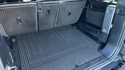 2023 (23) LAND ROVER DEFENDER 3.0 D250 X-Dynamic SE 110 5dr Auto 4859866