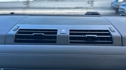 2023 (23) LAND ROVER DEFENDER 3.0 D250 X-Dynamic SE 110 5dr Auto 4859864