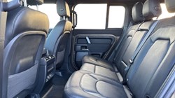 2023 (23) LAND ROVER DEFENDER 3.0 D250 X-Dynamic SE 110 5dr Auto 4859835