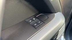2023 (23) LAND ROVER DEFENDER 3.0 D250 X-Dynamic SE 110 5dr Auto 4859882