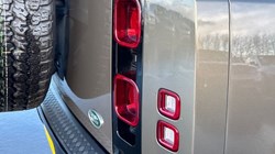 2023 (23) LAND ROVER DEFENDER 3.0 D250 X-Dynamic SE 110 5dr Auto 4859873