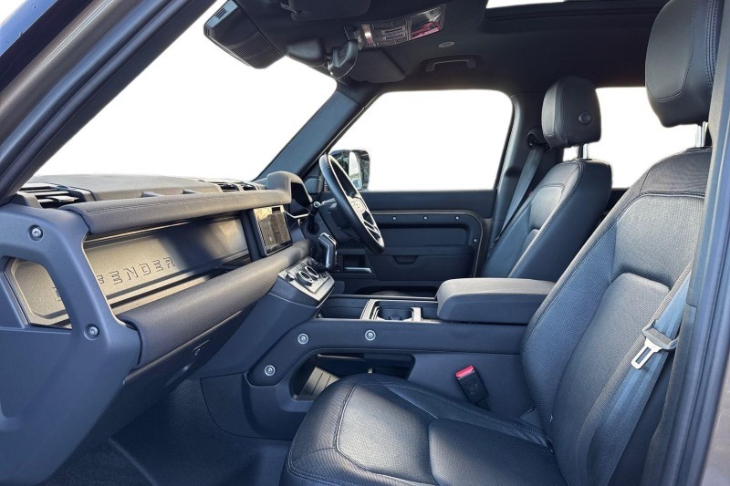 2023 (23) LAND ROVER DEFENDER 3.0 D250 X-Dynamic SE 110 5dr Auto 4859834