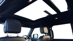 2023 (23) LAND ROVER DEFENDER 3.0 D250 X-Dynamic SE 110 5dr Auto 4859852