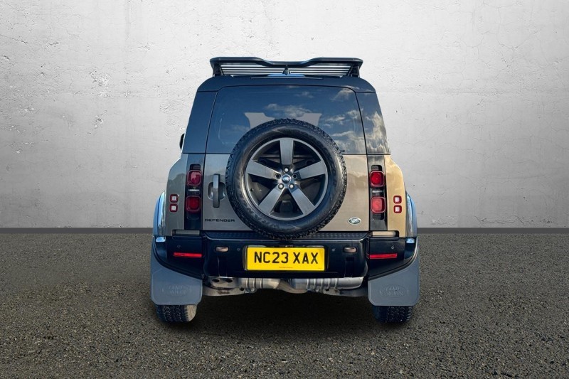 2023 (23) LAND ROVER DEFENDER 3.0 D250 X-Dynamic SE 110 5dr Auto 4859837