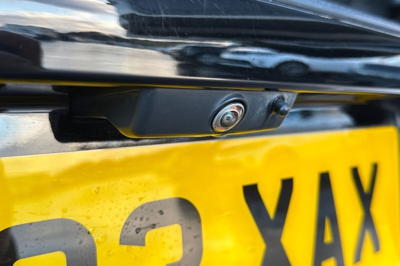 2023 (23) LAND ROVER DEFENDER 3.0 D250 X-Dynamic SE 110 5dr Auto 4859867