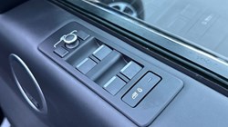 2020 (70) LAND ROVER DISCOVERY 3.0 SD6 HSE Luxury 5dr Auto 4885800