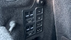 2020 (70) LAND ROVER DISCOVERY 3.0 SD6 HSE Luxury 5dr Auto 4885826