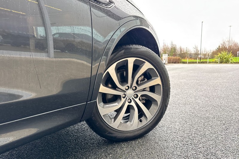 2023 (23) LAND ROVER DISCOVERY SPORT 2.0 D200 R-Dynamic HSE 5dr Auto 4875349