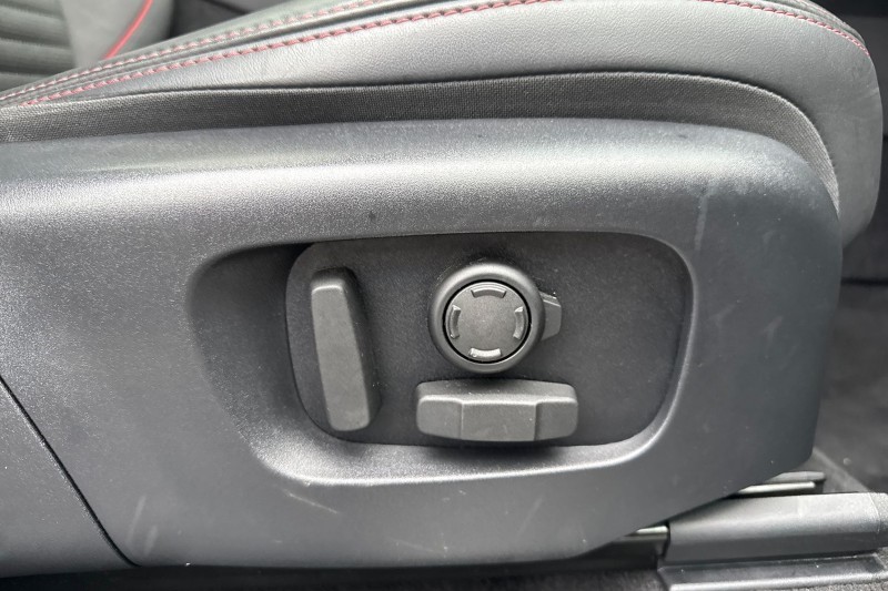 2023 (23) LAND ROVER DISCOVERY SPORT 2.0 D200 R-Dynamic HSE 5dr Auto 4875328