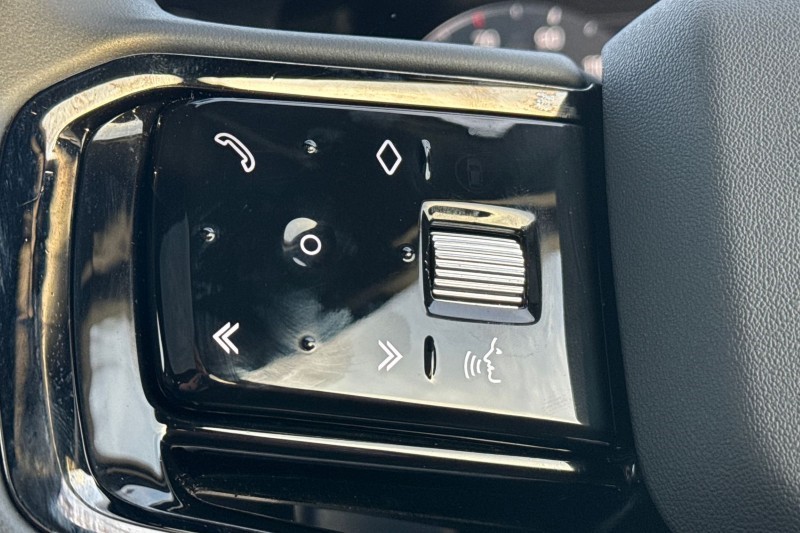 2024 (24) LAND ROVER RANGE ROVER VELAR 2.0 D200 MHEV Dynamic SE 5dr Auto 4880013