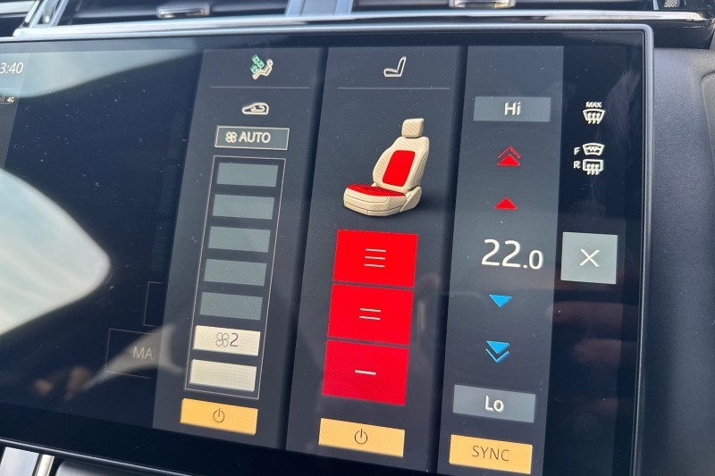 2024 (24) LAND ROVER RANGE ROVER VELAR 2.0 D200 MHEV Dynamic SE 5dr Auto 4880021