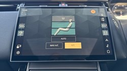 2024 (24) LAND ROVER RANGE ROVER VELAR 2.0 D200 MHEV Dynamic SE 5dr Auto 4880019