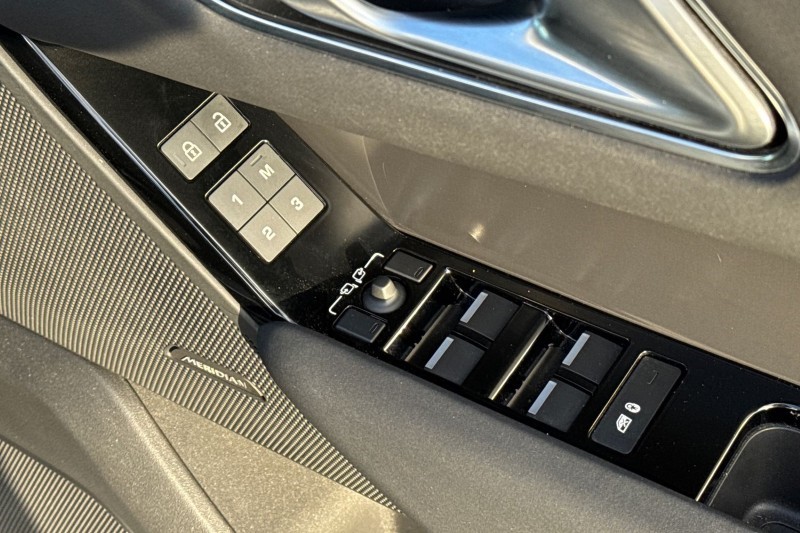 2023 (73) LAND ROVER RANGE ROVER VELAR 2.0 D200 MHEV Dynamic SE 5dr Auto 4884768