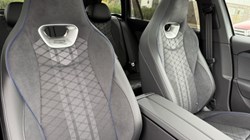 VOLKSWAGEN PASSAT 1.5 eTSI R-Line 5dr DSG 4642417