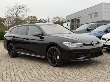 VOLKSWAGEN PASSAT 1.5 TSI eHybrid R-Line 5dr DSG