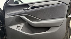 VOLKSWAGEN PASSAT 1.5 TSI eHybrid R-Line 5dr DSG 4662952
