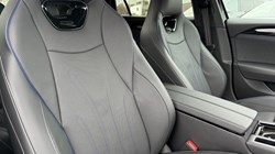 VOLKSWAGEN PASSAT 1.5 TSI eHybrid R-Line 5dr DSG 4662951
