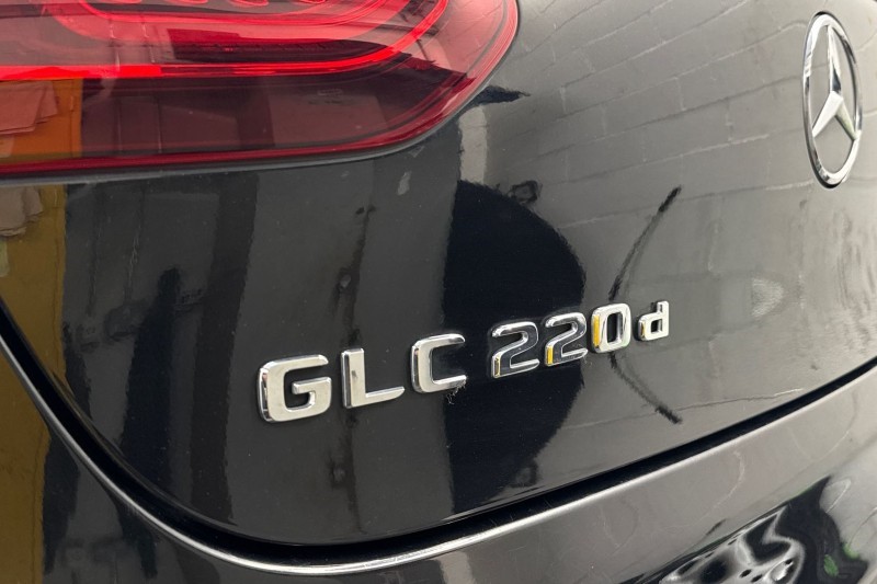 2021 (21) MERCEDES-BENZ GLC COUPE GLC 220d 4Matic AMG Line 5dr 9G-Tronic 4902845