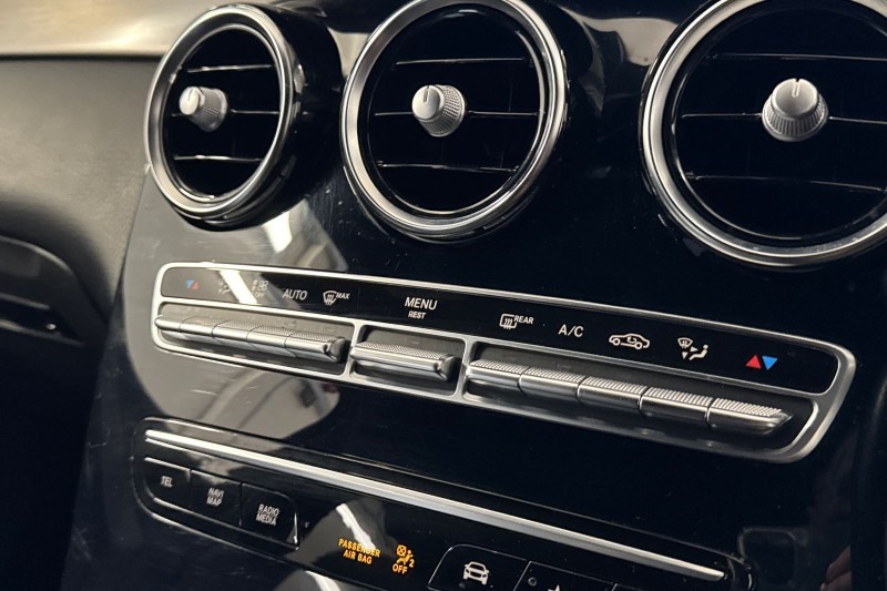 2021 (21) MERCEDES-BENZ GLC COUPE GLC 220d 4Matic AMG Line 5dr 9G-Tronic 4902835