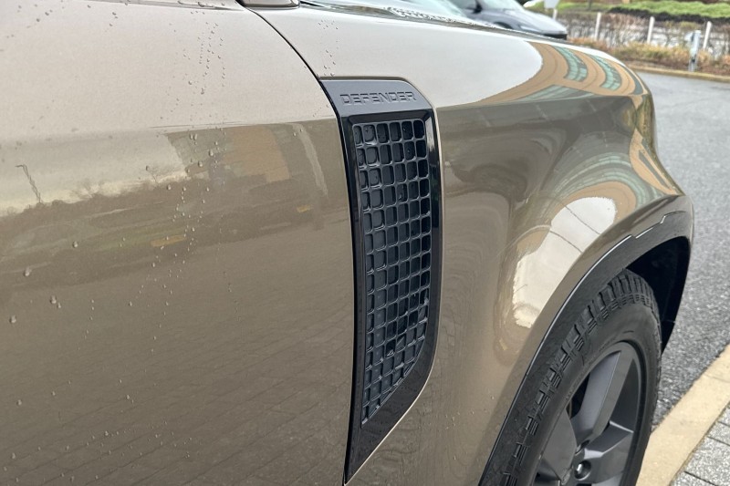 2020 (70) LAND ROVER DEFENDER 3.0 P400 X 110 5dr Auto 4887063