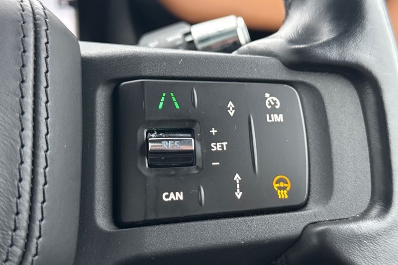 2020 (70) LAND ROVER DEFENDER 3.0 P400 X 110 5dr Auto 4887071