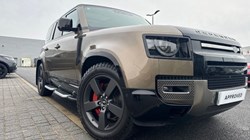 2020 (70) LAND ROVER DEFENDER 3.0 P400 X 110 5dr Auto 4887081