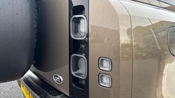 2020 (70) LAND ROVER DEFENDER 3.0 P400 X 110 5dr Auto 4887086