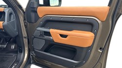 2020 (70) LAND ROVER DEFENDER 3.0 P400 X 110 5dr Auto 4887066