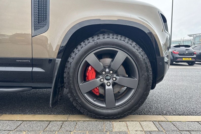 2020 (70) LAND ROVER DEFENDER 3.0 P400 X 110 5dr Auto 4887055